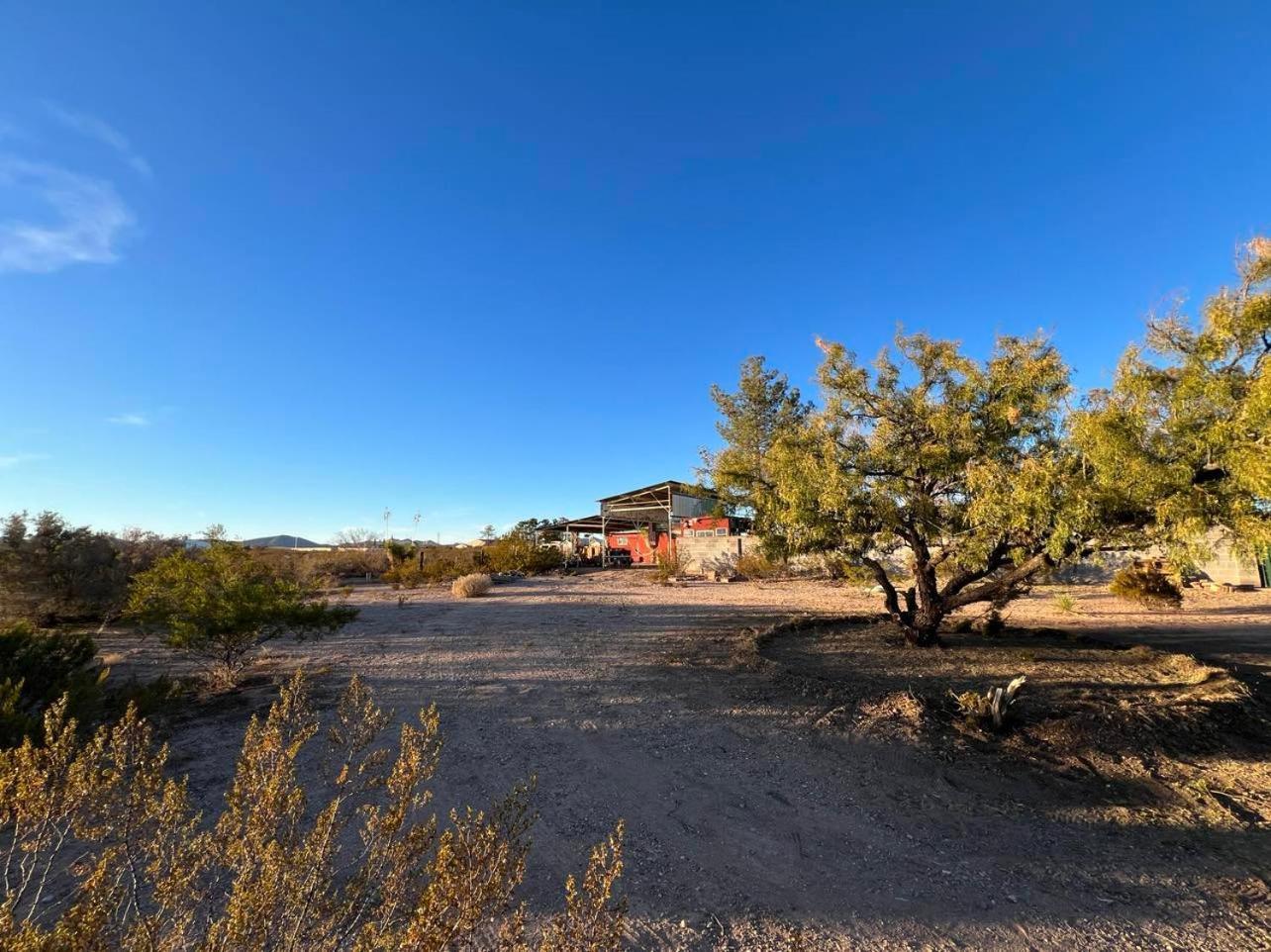 Hole In The Wall Getaway - Usa Mexico Border Bed And Breakfast Columbus Exterior foto