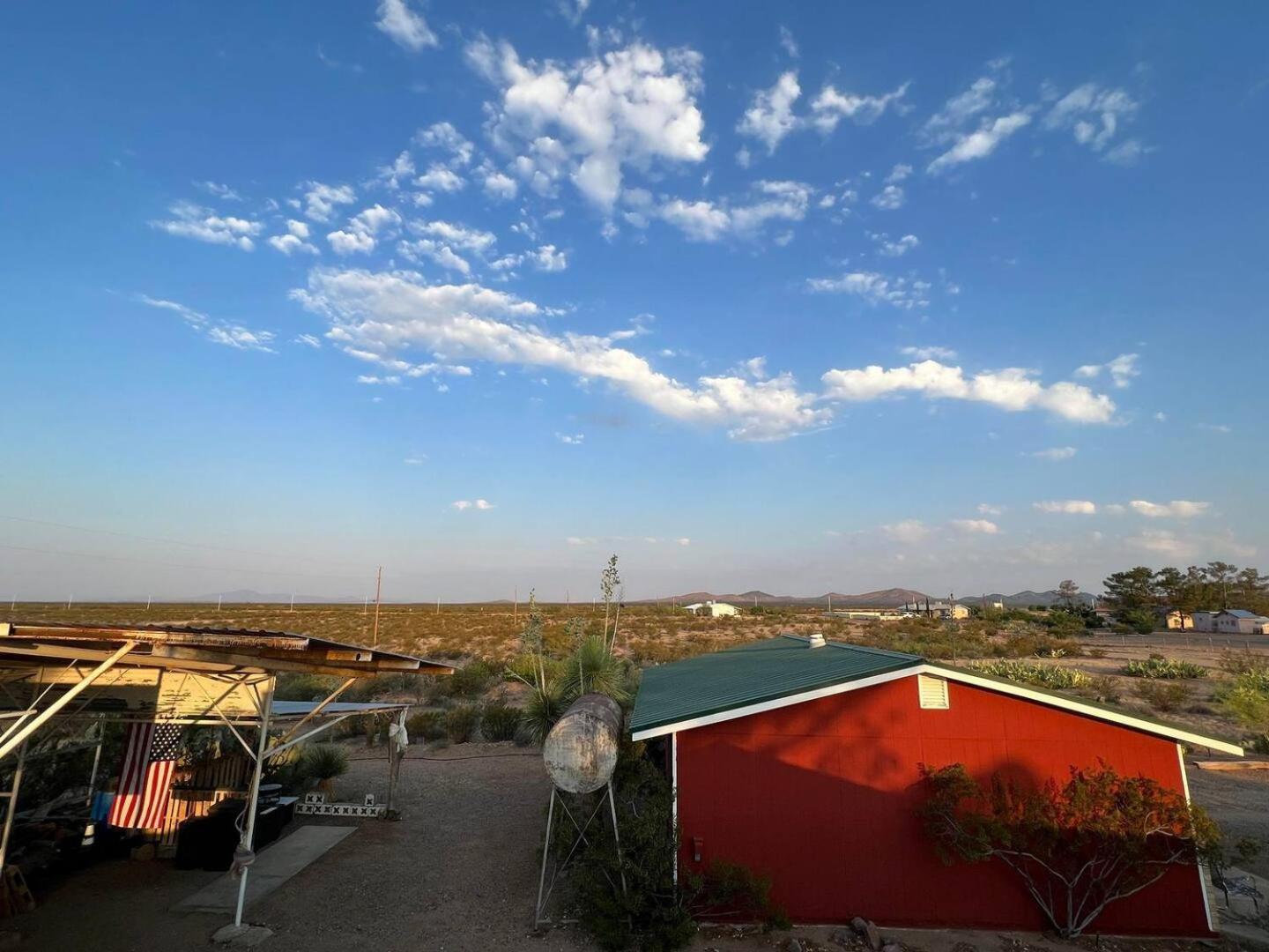Hole In The Wall Getaway - Usa Mexico Border Bed And Breakfast Columbus Exterior foto