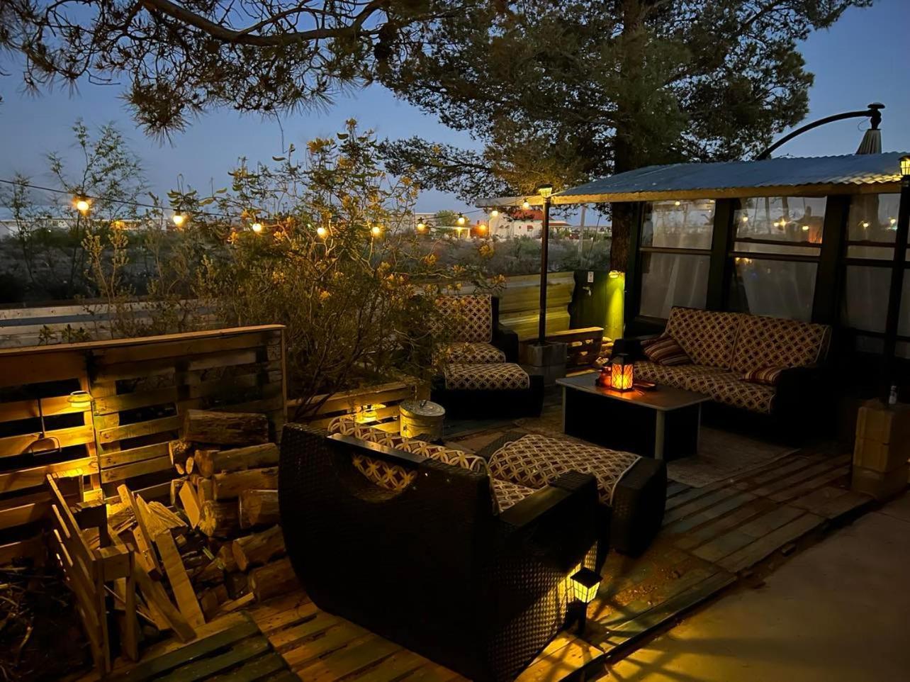 Hole In The Wall Getaway - Usa Mexico Border Bed And Breakfast Columbus Exterior foto