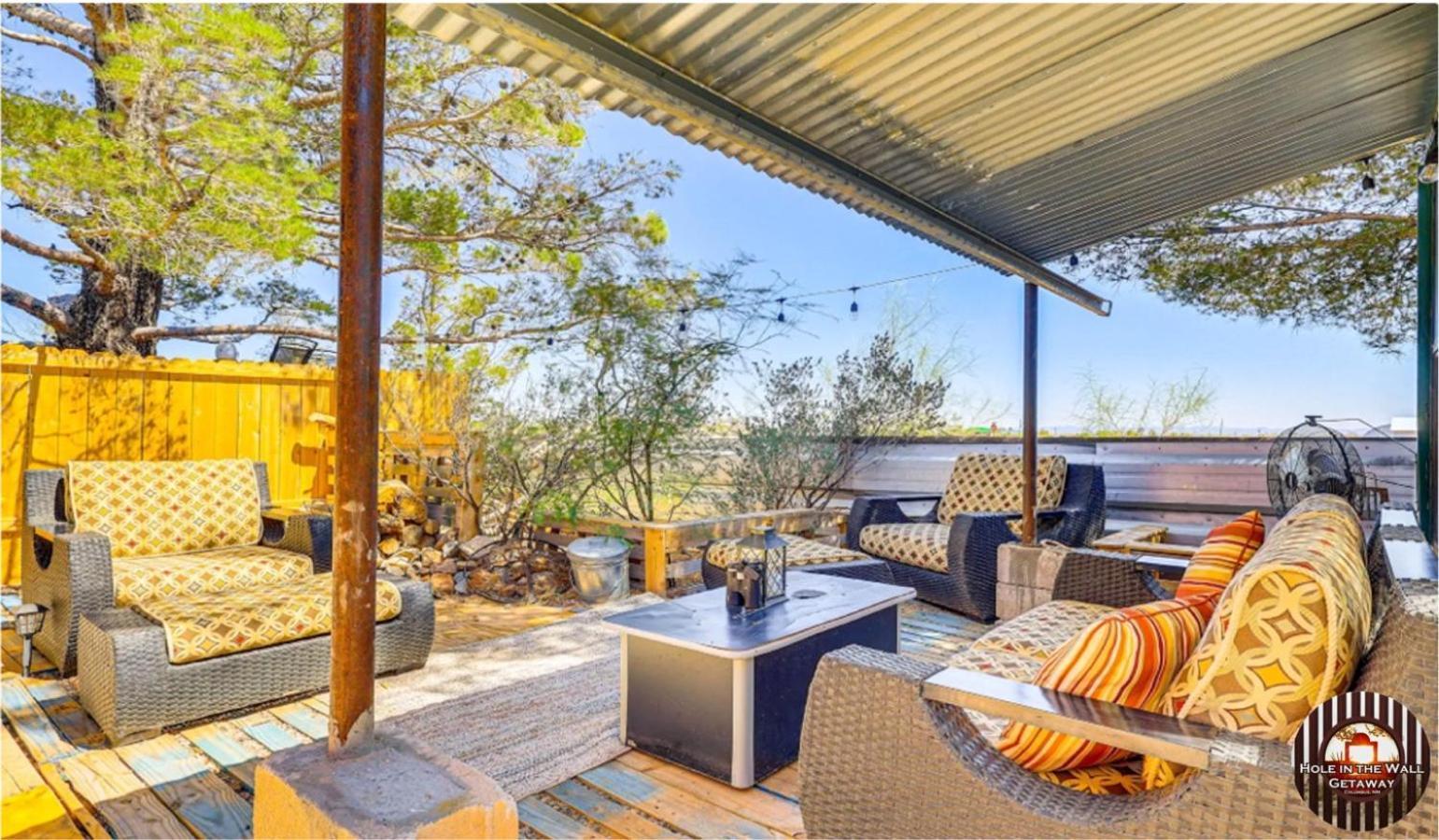 Hole In The Wall Getaway - Usa Mexico Border Bed And Breakfast Columbus Exterior foto